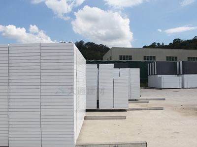 大通建材施工圍擋一般多少錢一米？批發(fā)有優(yōu)惠嗎？